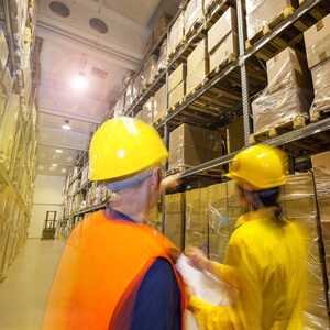 warehouse-workers_33431483